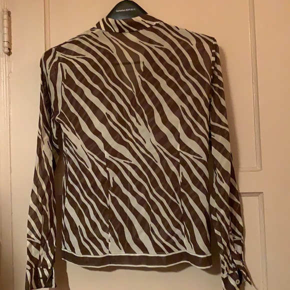 MICHAEL KORS SZ 6 BLOUSE.ANIMAL PRINT. New - Picture 4 of 12